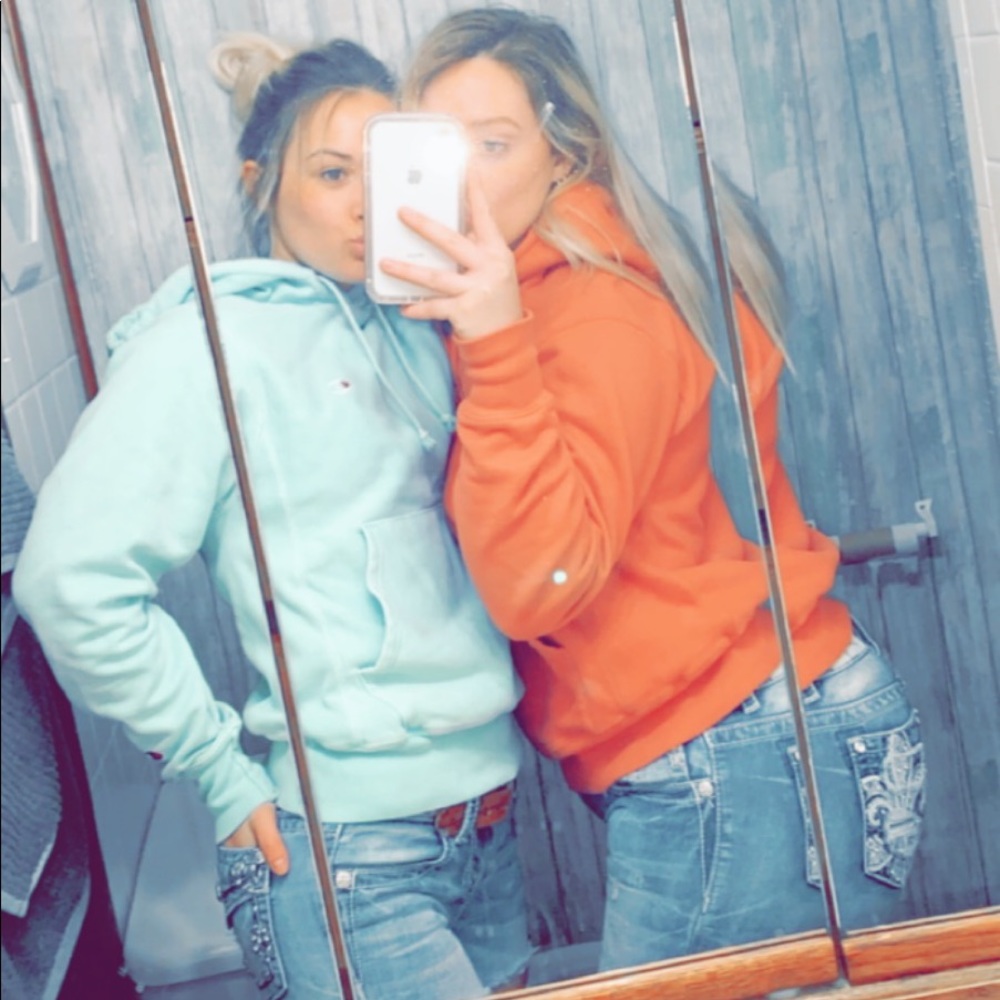 Meet your Posher, Connor